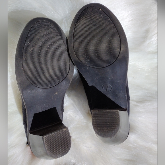 Mossimo Ankle Boots - Picture 8 of 11